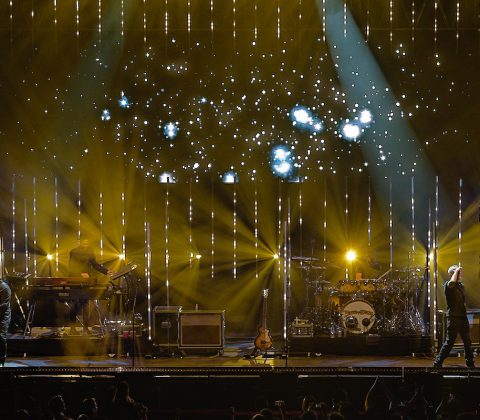 die band tears for fears live auf der großen bühne des tempodrom berlin